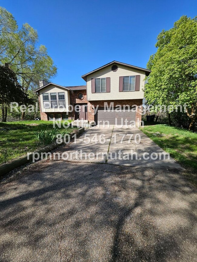 Foto del edificio - 3 Bedroom 2 Bath Home in Layton Now Availa...