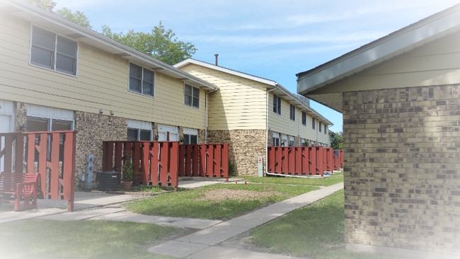 Building Photo - 2918 Grinnell Ct
