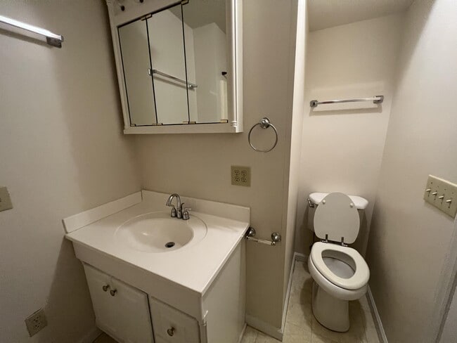 Foto del edificio - 156 Bumgarner Ln