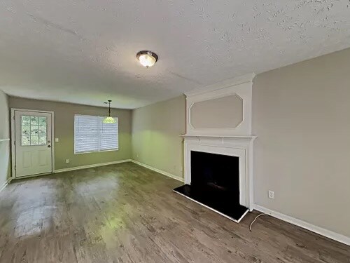 Foto del edificio - 4734 Cedar Trace Dr