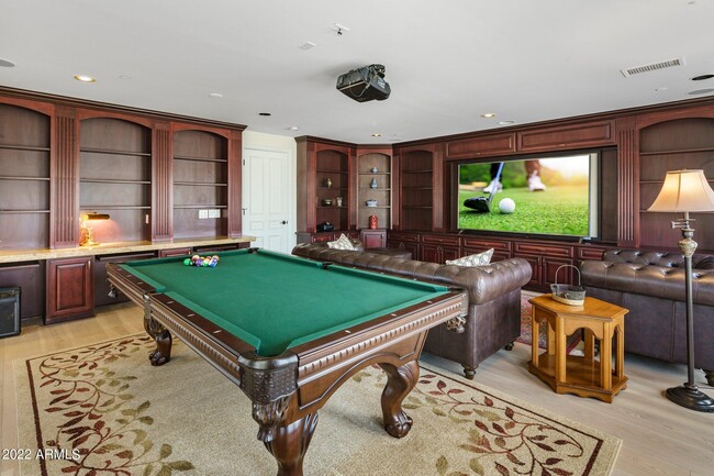 Foto del edificio - 9827 N 57th St