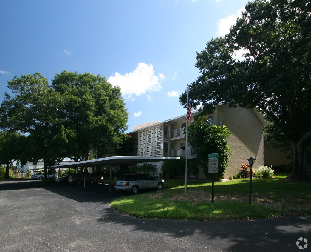 Tregate East Apartments Sarasota, FL