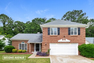 Building Photo - 2411 Windridge Dr NE