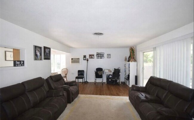 Foto del edificio - Spacious 3bed/2bath House for Rent in Garden Grove