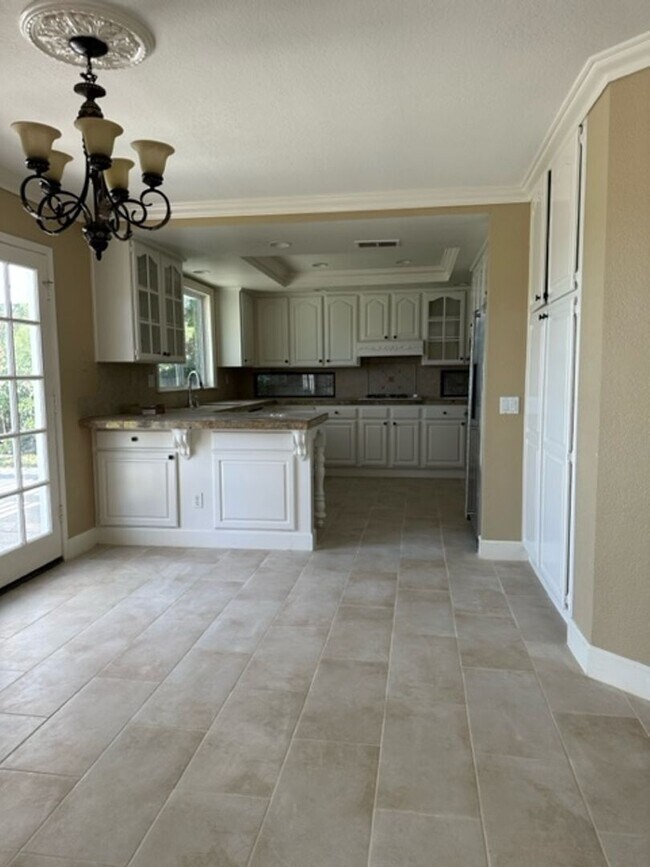 Building Photo - Beautiful home in Private community in Mis...