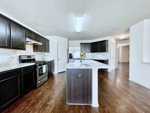 Building Photo - 20431 Sweet Louetta Ln
