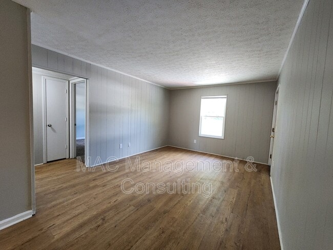 Building Photo - 1495 Autumn Ave