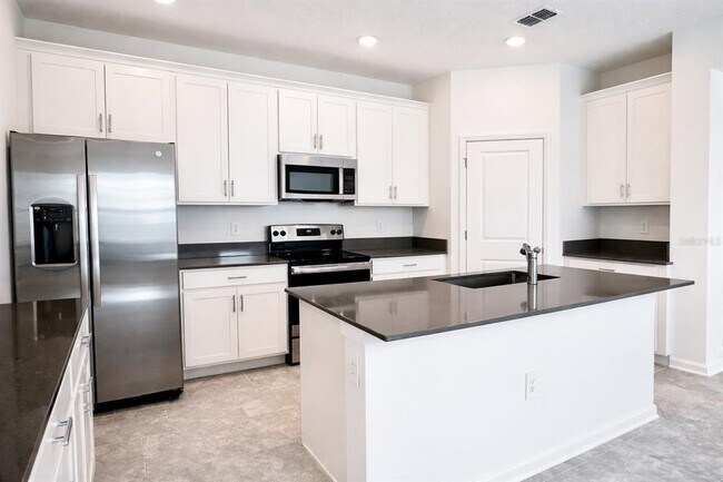 Foto del edificio - 136 Aces High Ln