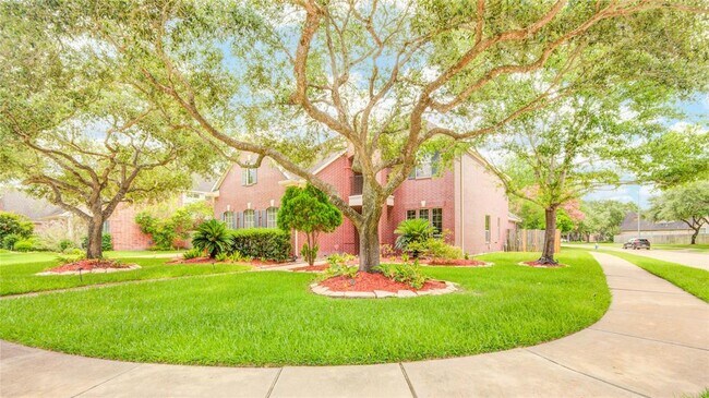 Foto del edificio - 22315 Claysprings Ln