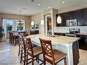 Building Photo - 12690 Fairington Way