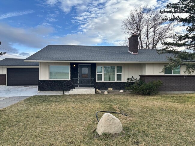 Building Photo - 3133 E Highway 33