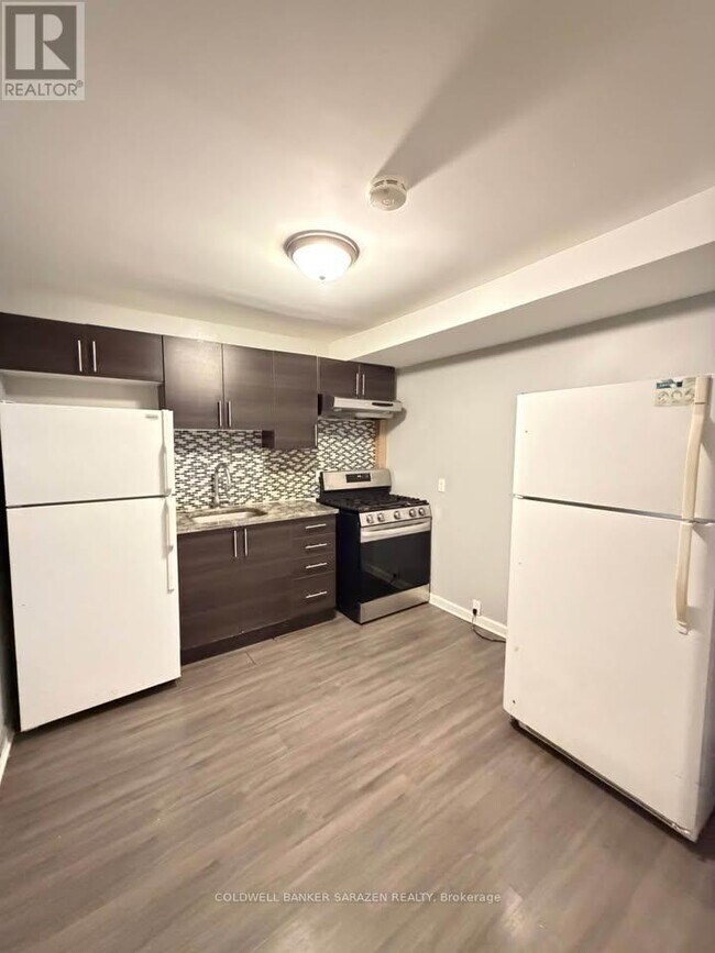 Photo du bâtiment - 103 Henderson Ave