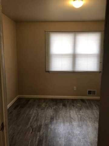 Building Photo - 804 N Anderson St