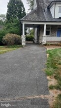 Building Photo - 2315 Magnolia Dr