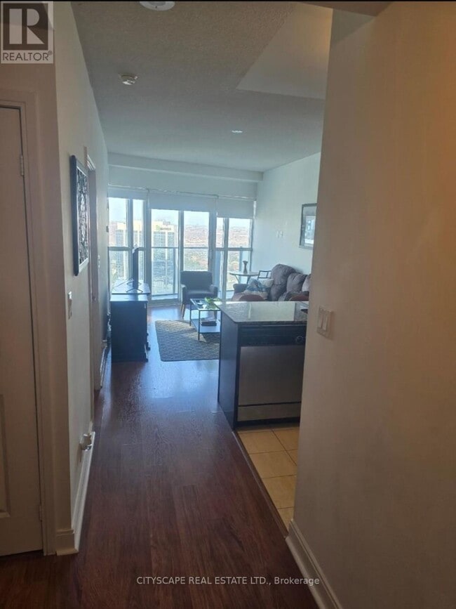 Building Photo - 60 Absolute Ave