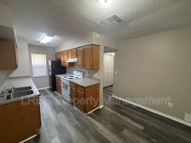 Photo - 1605 Terrace Drive House