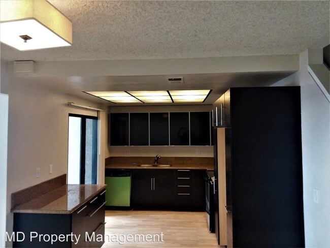 Foto del edificio - 3 br, 2 bath House - 3667 Country Club Dr. #A