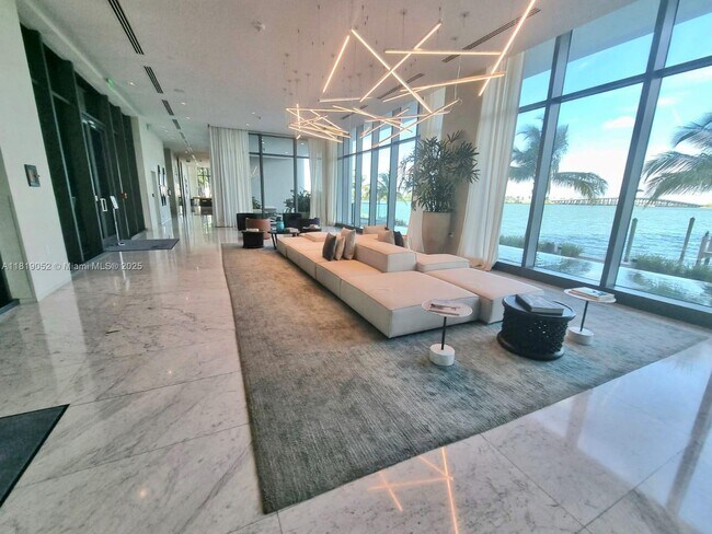 Foto del edificio - 3131 NE 7th Ave