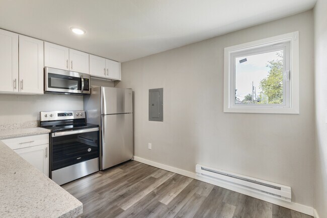 Foto del edificio - Charming 3BR Home in Heart of Tacoma - Modern Amenities & Prime Location!