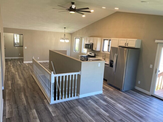 Building Photo - 6558 Sawgrass Dr