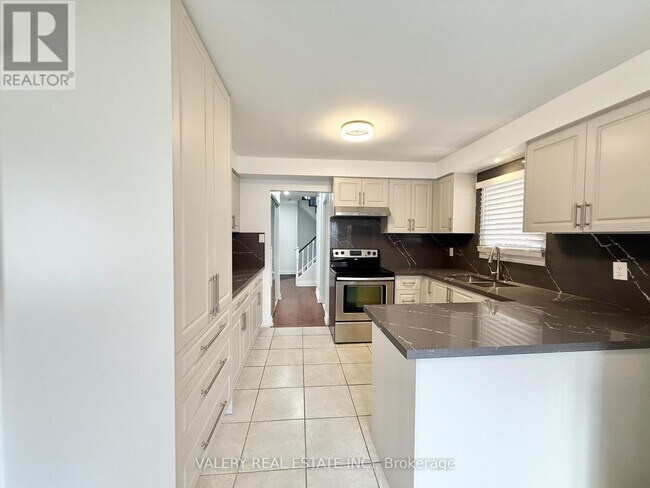 Photo du bâtiment - 94 Reed Dr