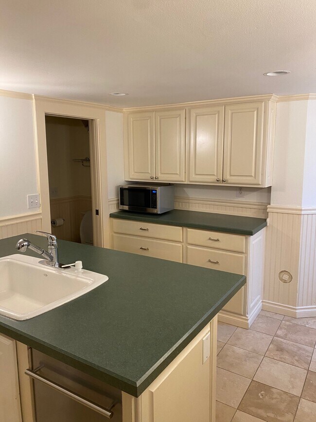 Foto del edificio - 4508 SW Atlantic St
