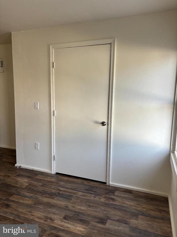 Building Photo - 722 W Stephen St