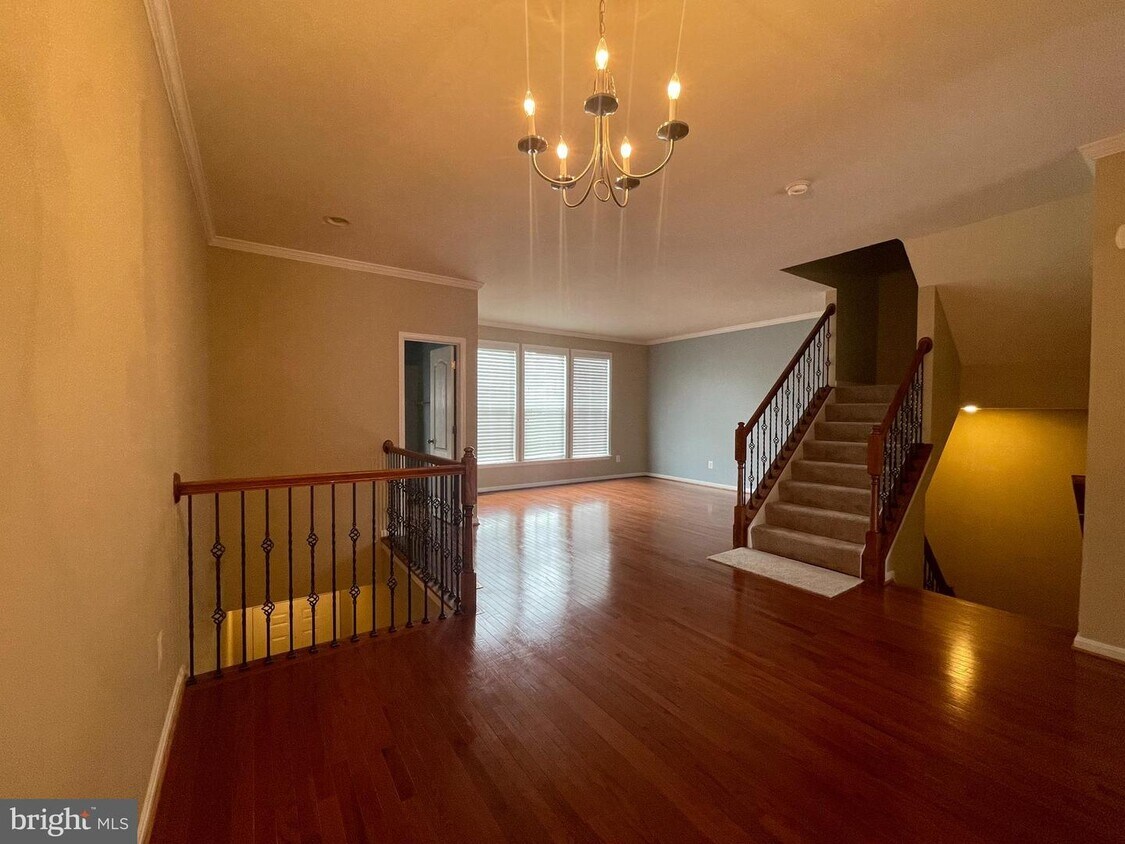 25192 Hummocky Terrace, Aldie, VA 20105 Townhouse for Rent in Aldie