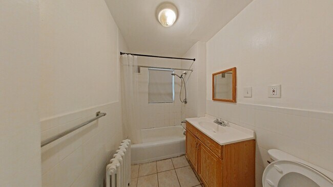 Foto del edificio - 237 Billings Rd