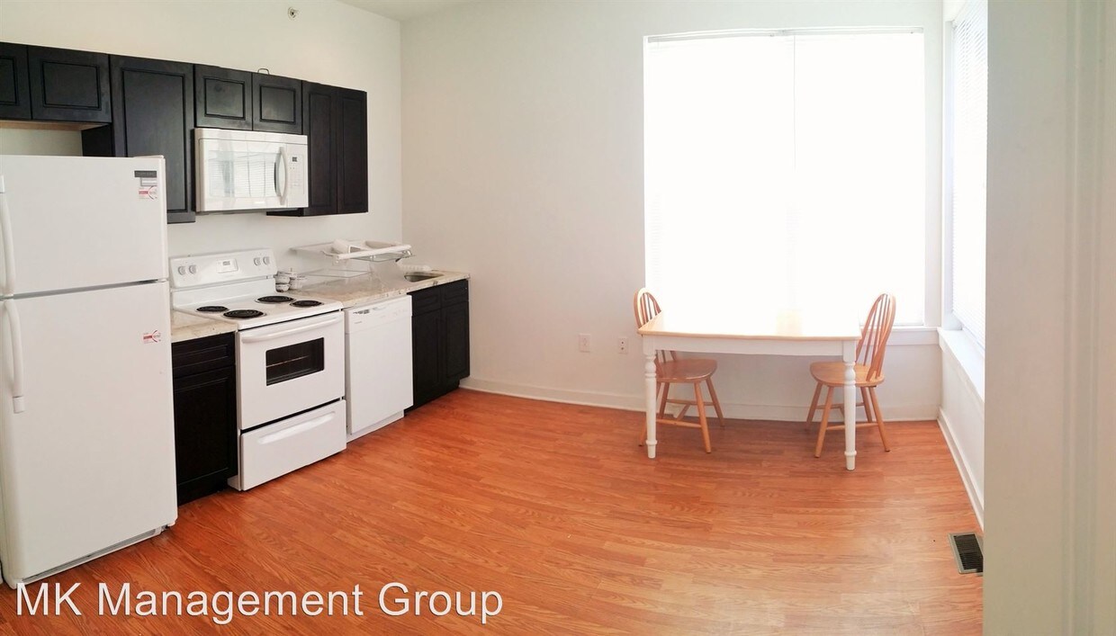 Primary Photo - 1407 W Thompson St