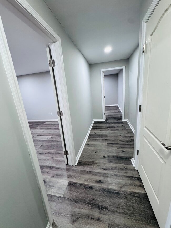 Foto del edificio - 32 Wagoneers Ln