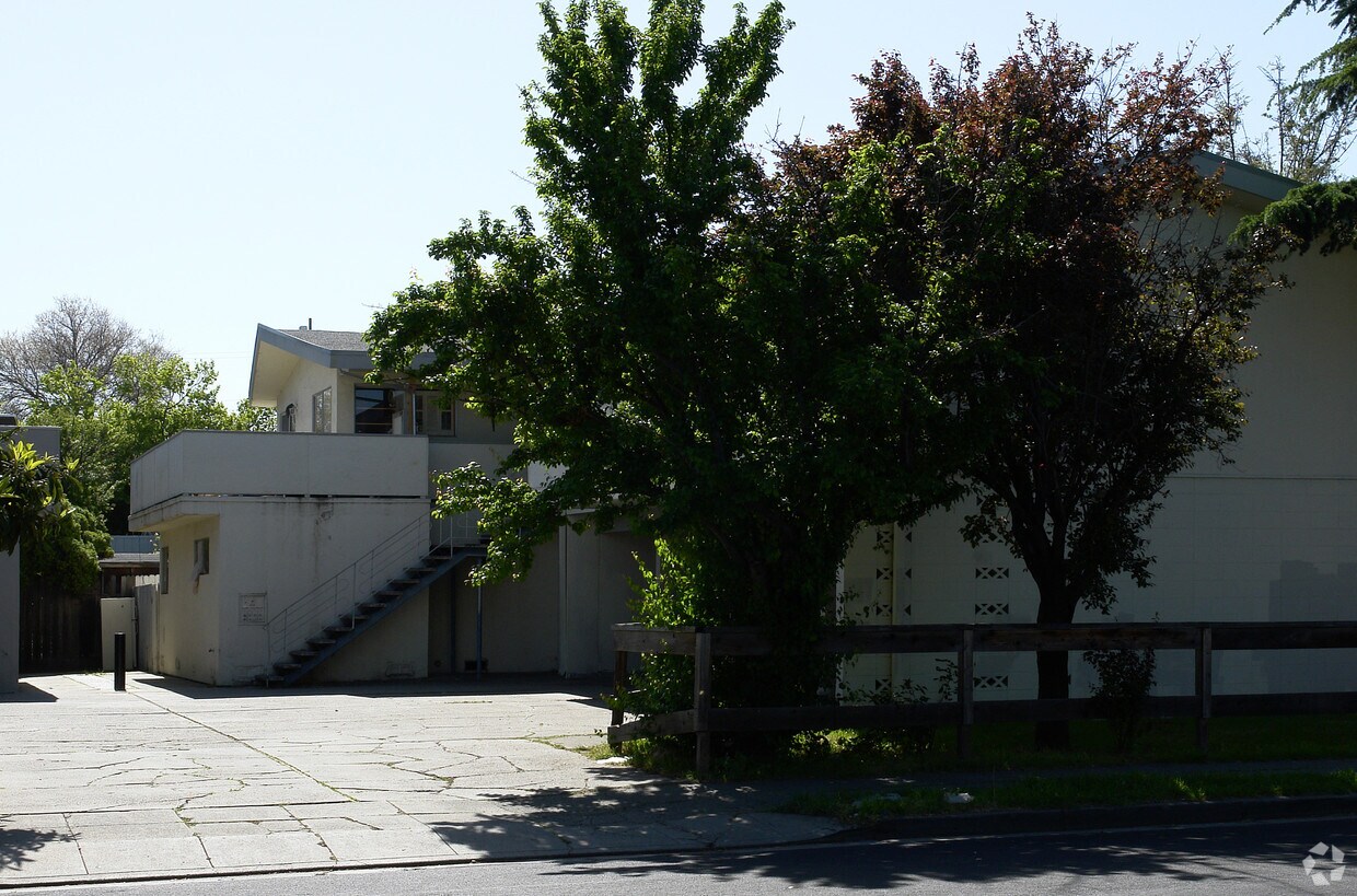 Foto del edificio - 416 Beech St