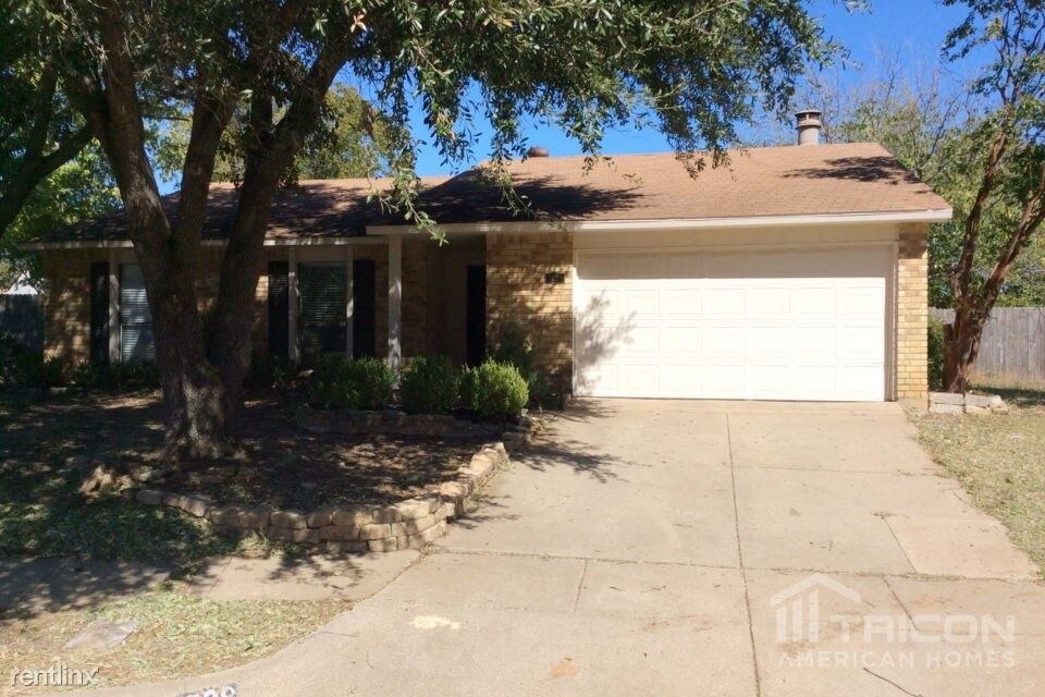3728 Bee Tree Ln, Fort Worth, TX 76133 House Rental in Fort Worth, TX