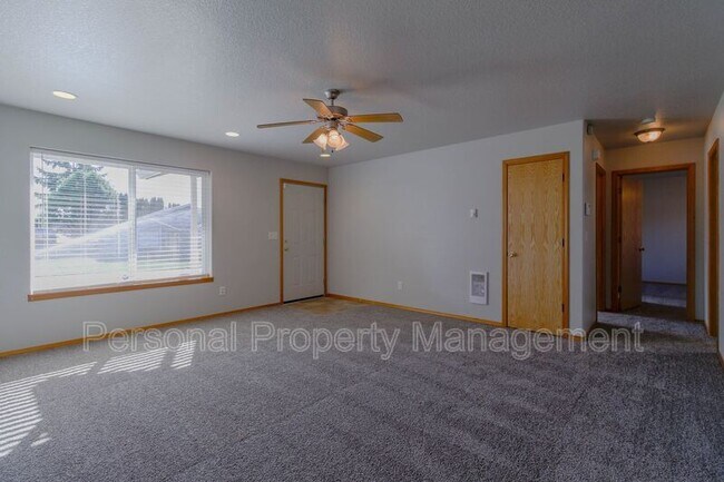 Foto del edificio - 10114 NE 75th Way