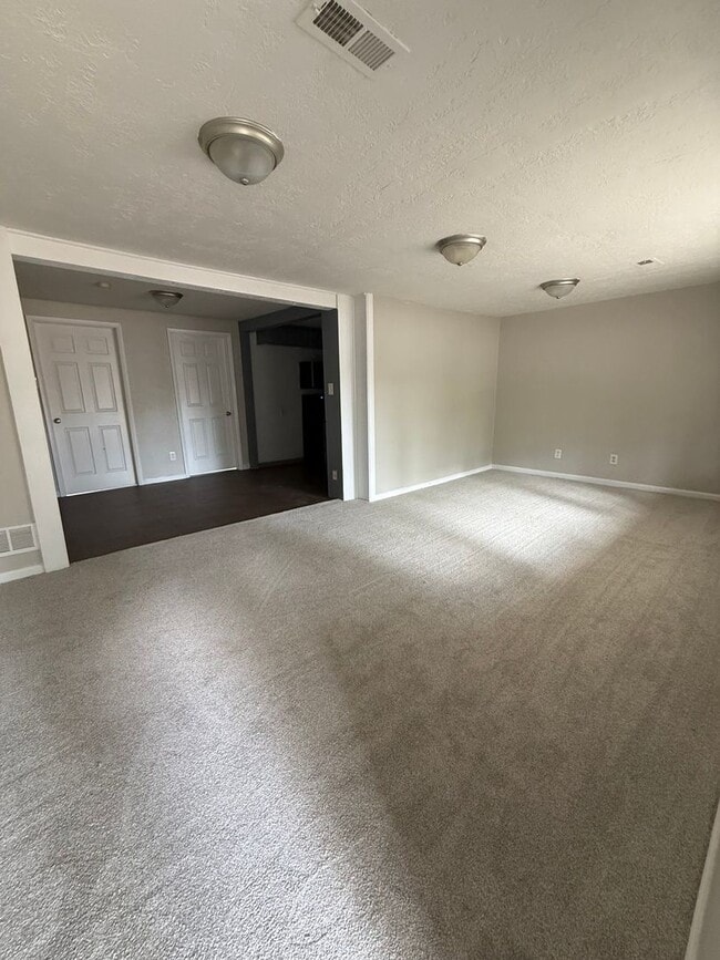 Building Photo - Affordable Country Living