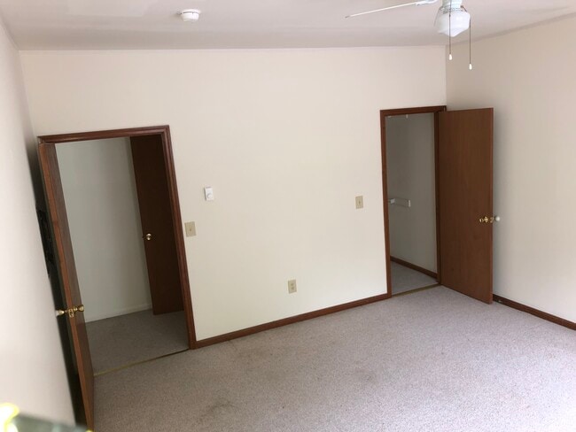 Foto del edificio - 471 New Paltz Rd