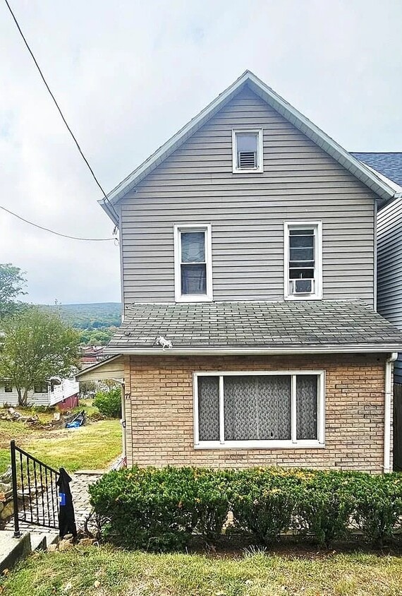 Building Photo - 77 Boyer St