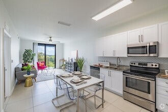 Interior Photo - Solena West Miami