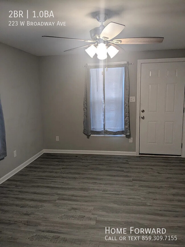 Building Photo - 223 W Broadway Ave