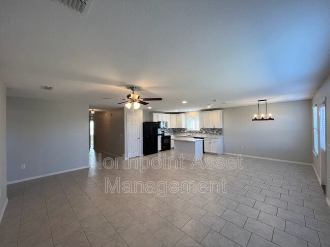 Building Photo - 1637 Waggoner Dr