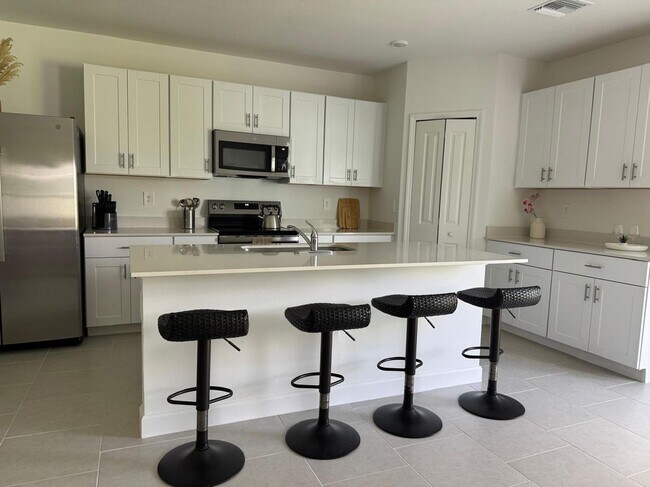 Foto del edificio - 7111 E Pine Pkwy