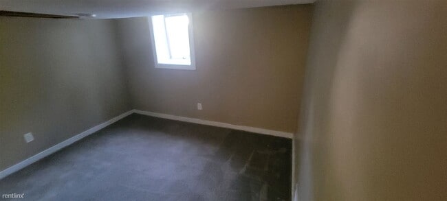 Building Photo - 4 br, 1 bath Duplex - 303 13th Avenue Sout...
