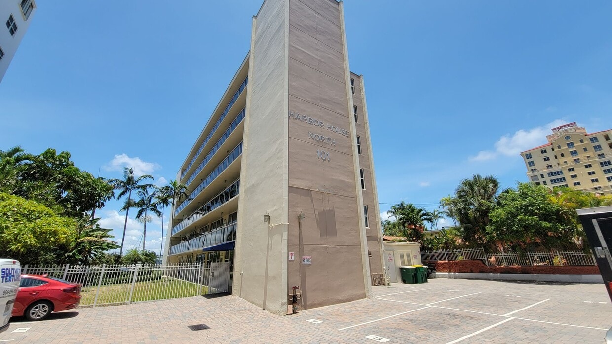 Primary Photo - 1 Bedroom Condo for rent Las Olas Overlook...