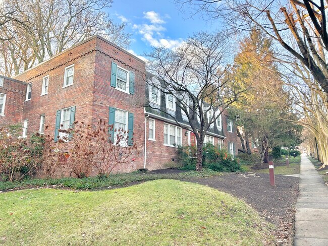 Foto del edificio - 1802 Key Blvd