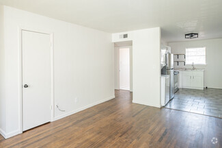 Building Photo - 1140 12th St S