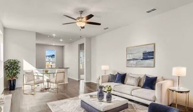 Foto del edificio - 1609 Everwood Ct