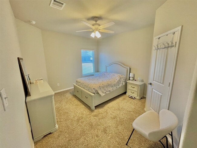 Building Photo - 25558 Woodmere Spur Ln