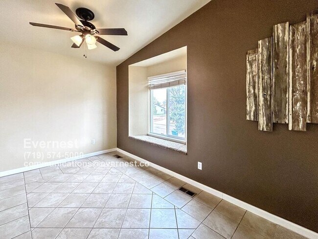 Foto del edificio - 2195 Bula Dr