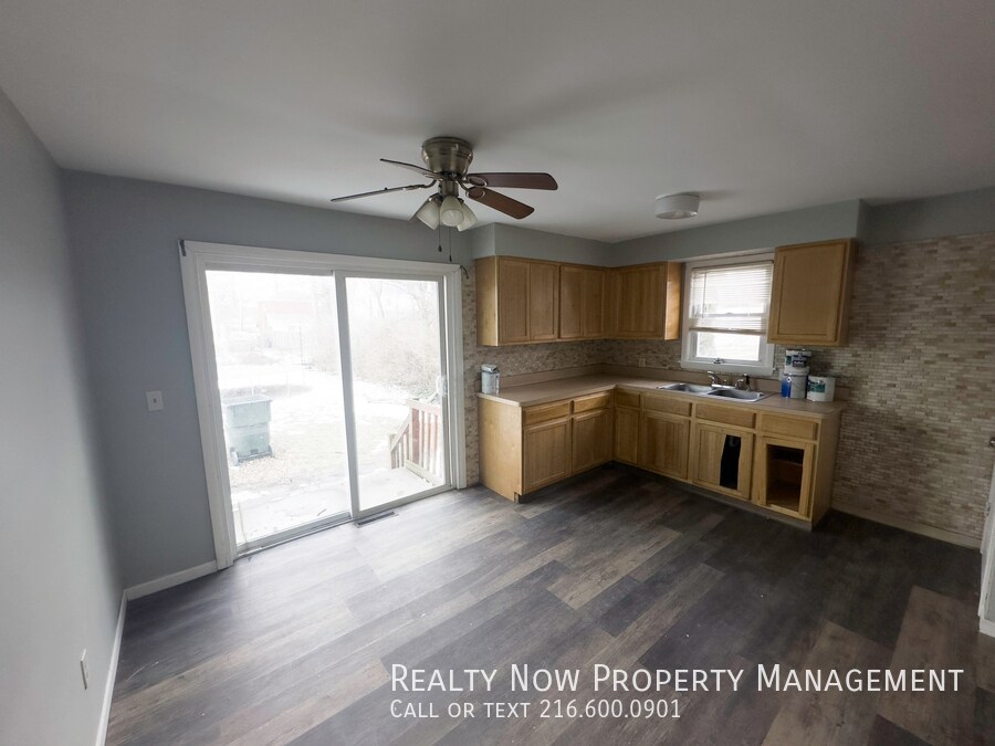 Foto principal - 1515 E 193rd St