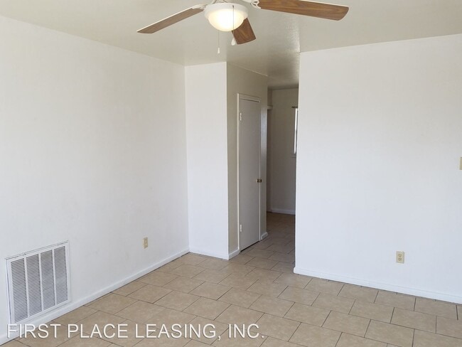Building Photo - 3 br, 1 bath House - 3008 Sheridan St.